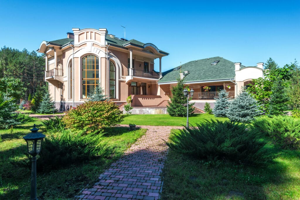 جدیدترین ترندهای نمای ساختمان مسکونی شیک با متریالهای مدرن - pexels heyho 8082322 نکات مهم در نگهداری و ماندگاری نمای ساختمان مسکونی شیک