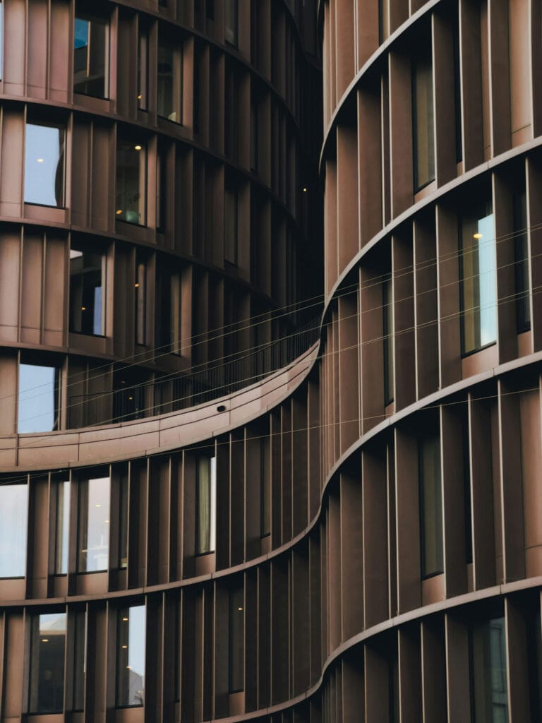 نمای ساختمان با خطوط منحنی؛ تحول در طراحی مدرن شهری - pexels margarita 141441249 28603903 نمای ساختمان با خطوط منحنی؛ تحول در طراحی مدرن شهری