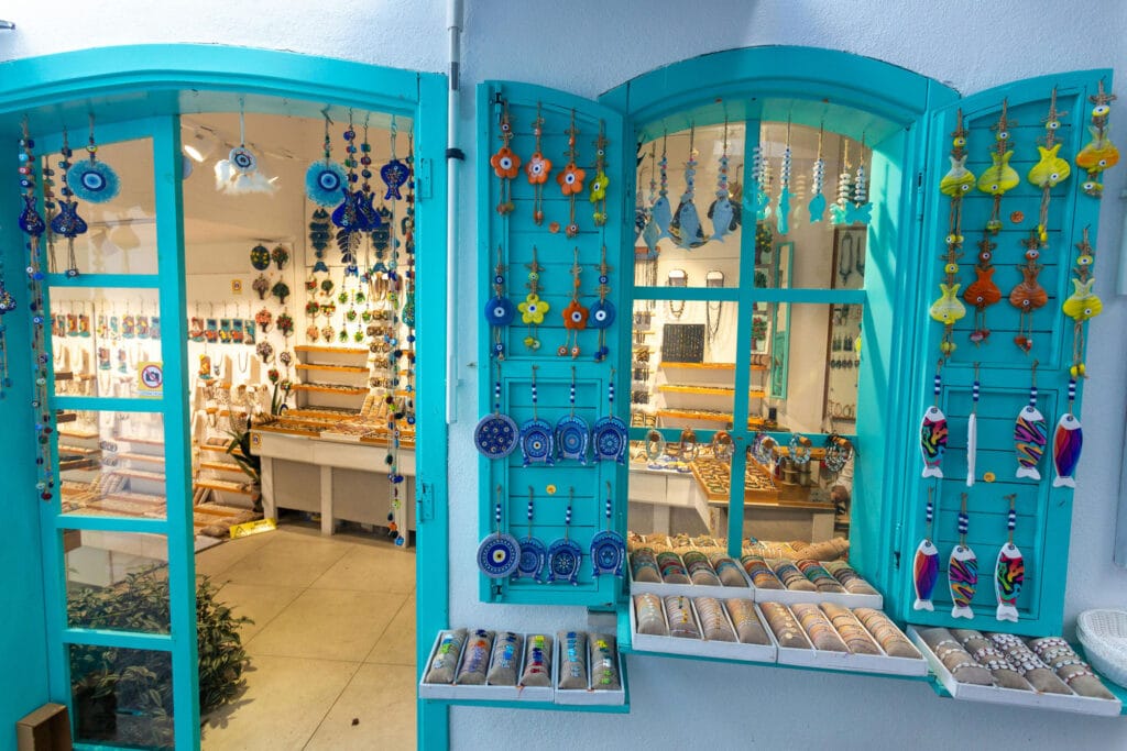 نمونه پروژه‌های موفق طراحی داخلی با متریال بازیافتی