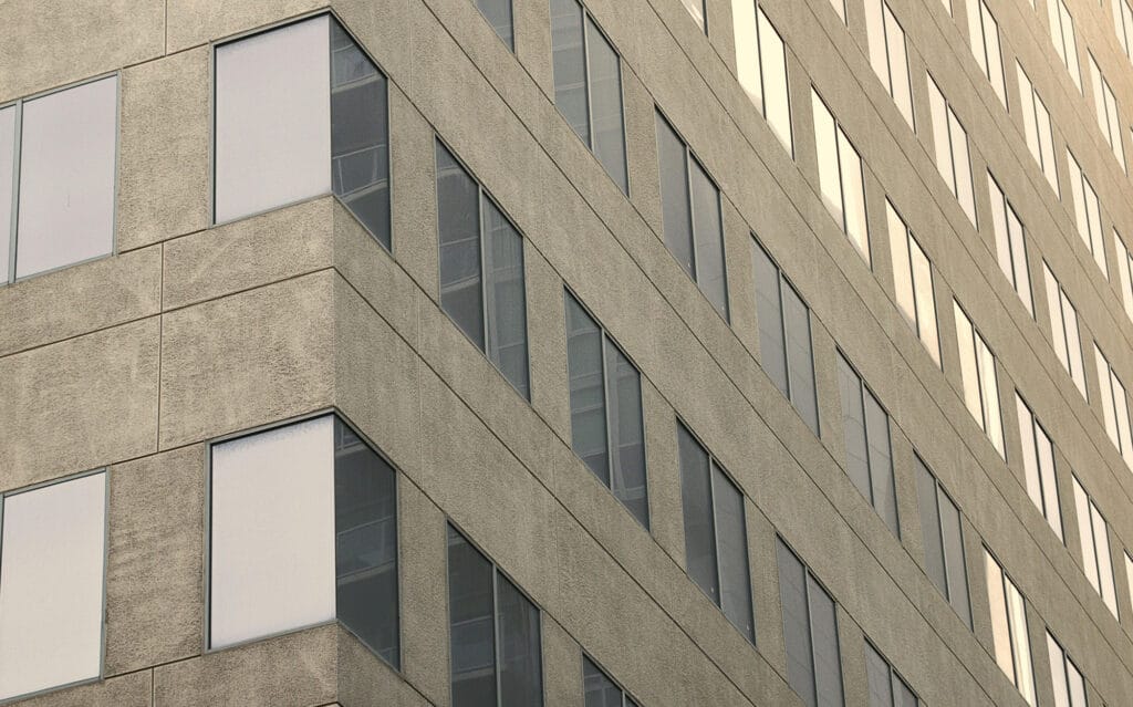 نمای ساختمان با پلی کربنات؛ زیبایی، دوام و نوآوری در طراحی مدرن - pexels pyinkroses 34381800 کاربردهای مختلف نمای ساختمان با پلی کربنات