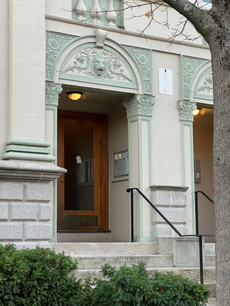 نمای ساختمان آپارتمان زیبا؛ مقدمهای بر زیبایی شهری - pexels teju 215592370 14726483 نمای ساختمان آپارتمان زیبا؛ مقدمهای بر زیبایی شهری