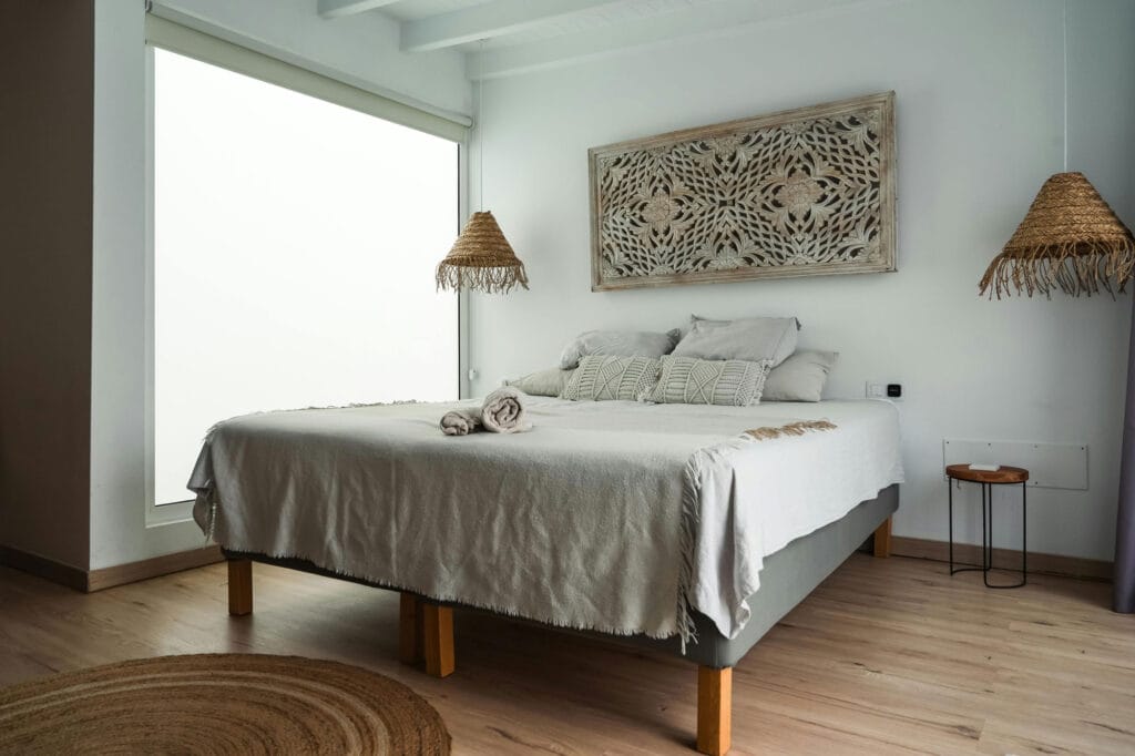 طراحی داخلی مدیترانهای؛ ترکیب سادگی، گرما و اصالت - pexels wellingtonsilva 29086914 آینده طراحی داخلی مدیترانهای در ایران