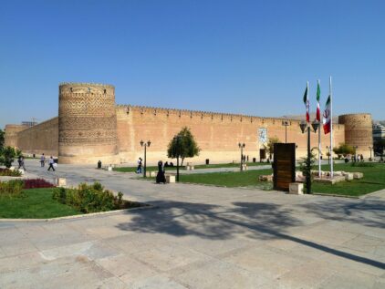 آجر آذرخش در فارس | ترکیب اصالت، دوام و زیبایی در قلب معماری جنوب ایران