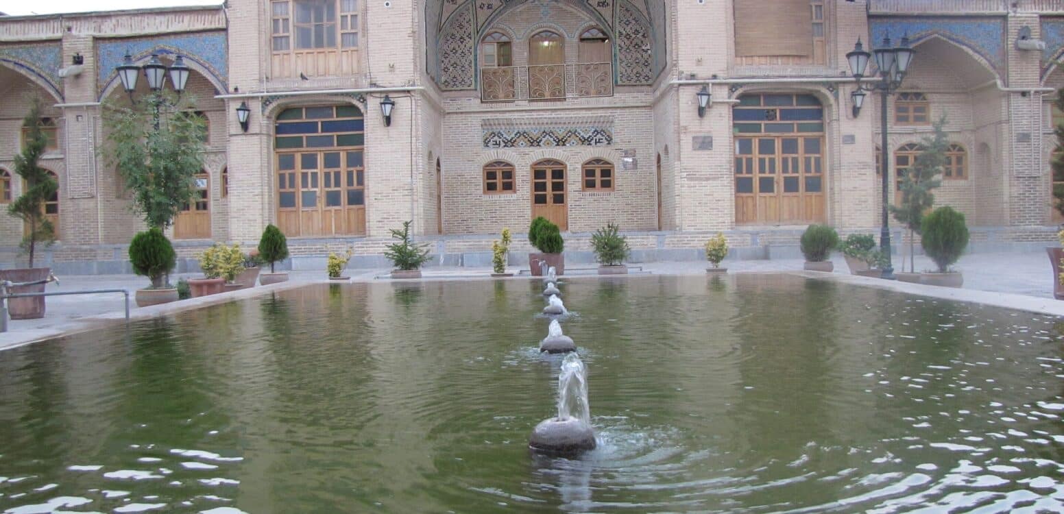 خرید آجر آذرخش در کرمانشاه | انتخابی مقاوم برای معماری سنتی و مدرن غرب ایران