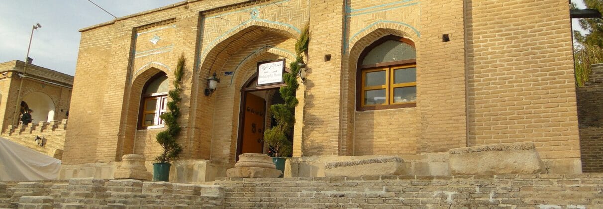 راهنمای خرید آجر آذرخش در ایلام | مقاوم در برابر گرما، شوره و نوسانات اقلیمی غرب کشور