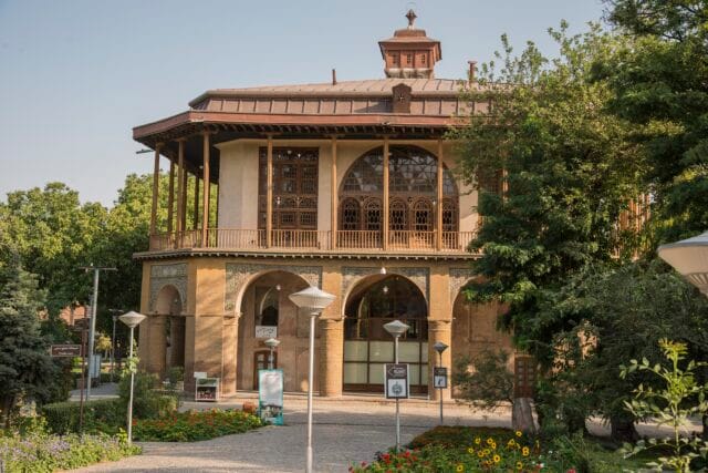 راهنمای خرید آجر آذرخش در قزوین | انتخابی هوشمندانه برای معماری اصیل و مدرن