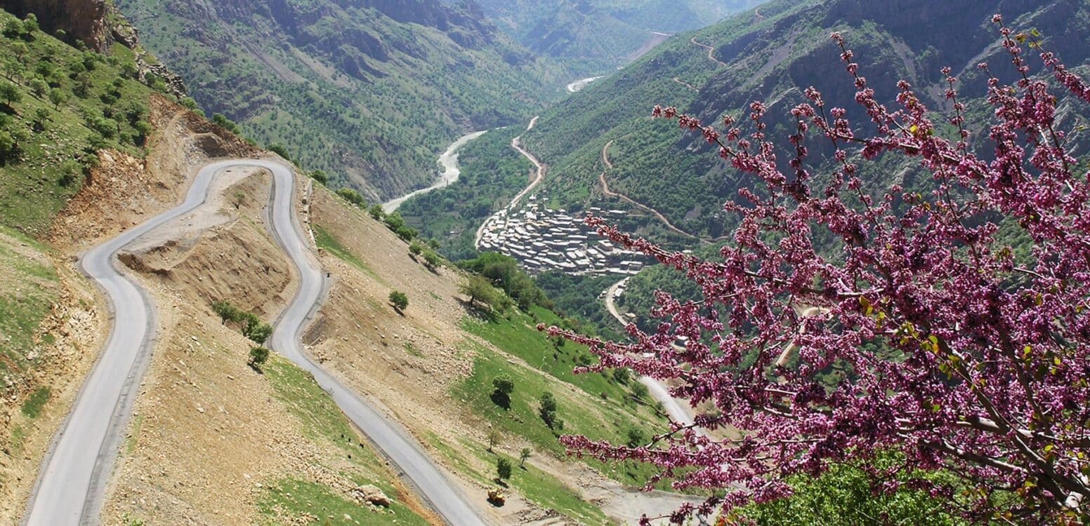 خرید آجر آذرخش در مریوان | مصالح مقاوم برای معماری کوهستانی کردستان