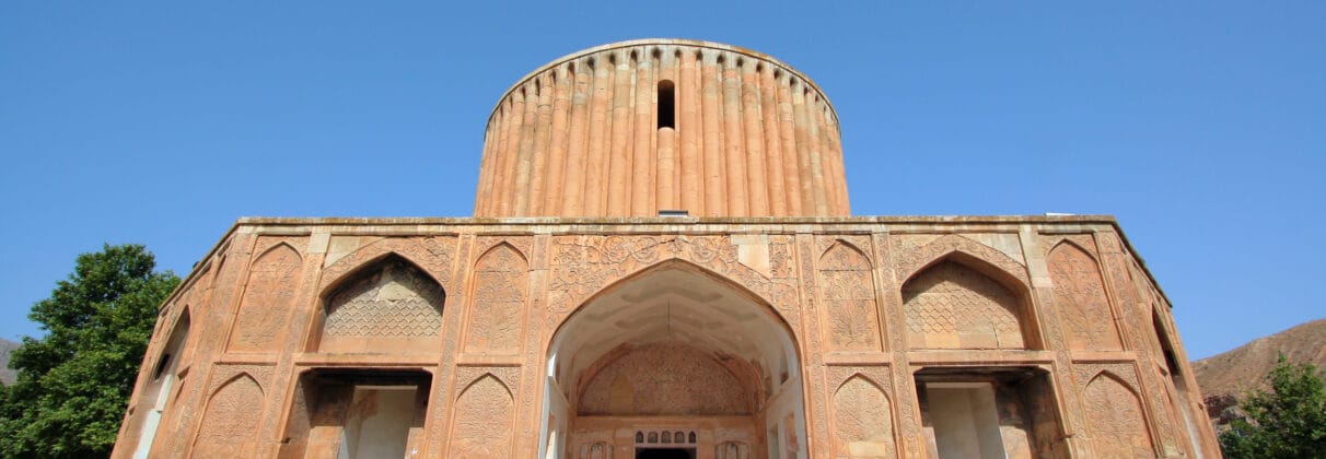 آجر آذرخش در خراسان رضوی | نمایی ماندگار برای معماری اصیل ایرانی