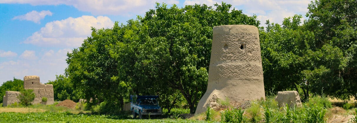 راهنمای خرید آجر آذرخش در بناب | بررسی اقلیم، مزایا و انتخاب بهترین مدل