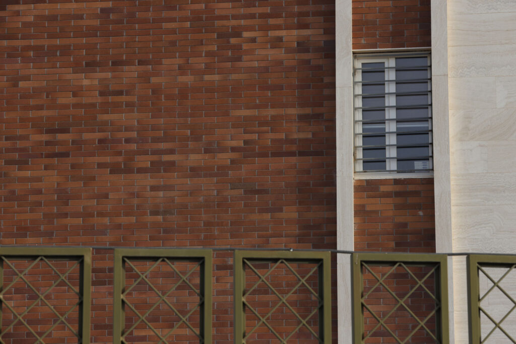 نگهداری و تمیزکاری آجر نسوز انگلیسی