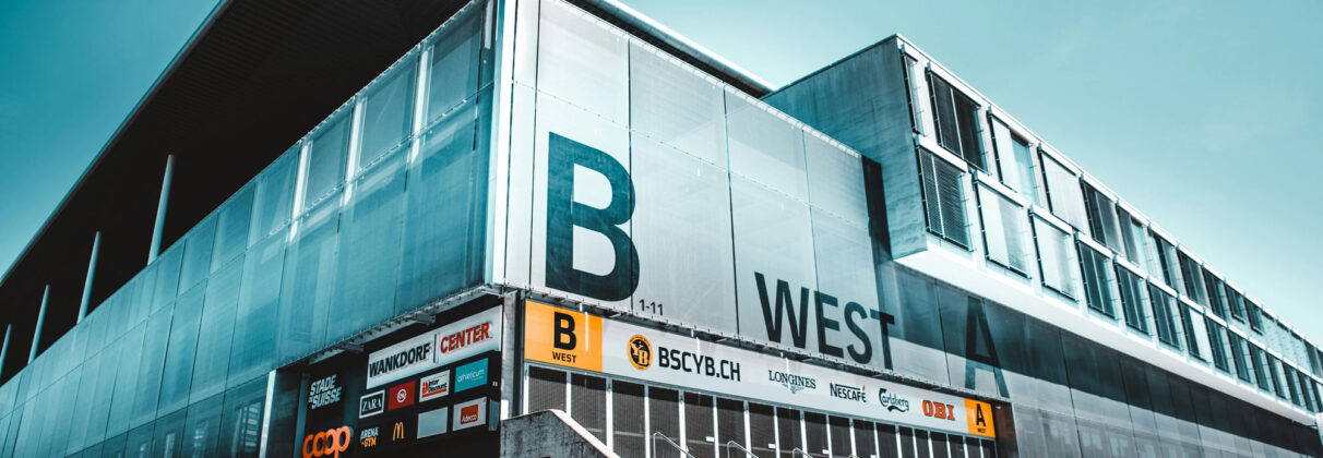 نمای ساختمان اداری لوکس؛ شکوه، طراحی و عملکرد در یک قاب