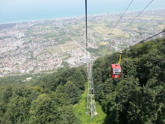 آجر آذرخش در کلارآباد | انتخابی مقاوم و شیک برای ویلاهای ساحلی