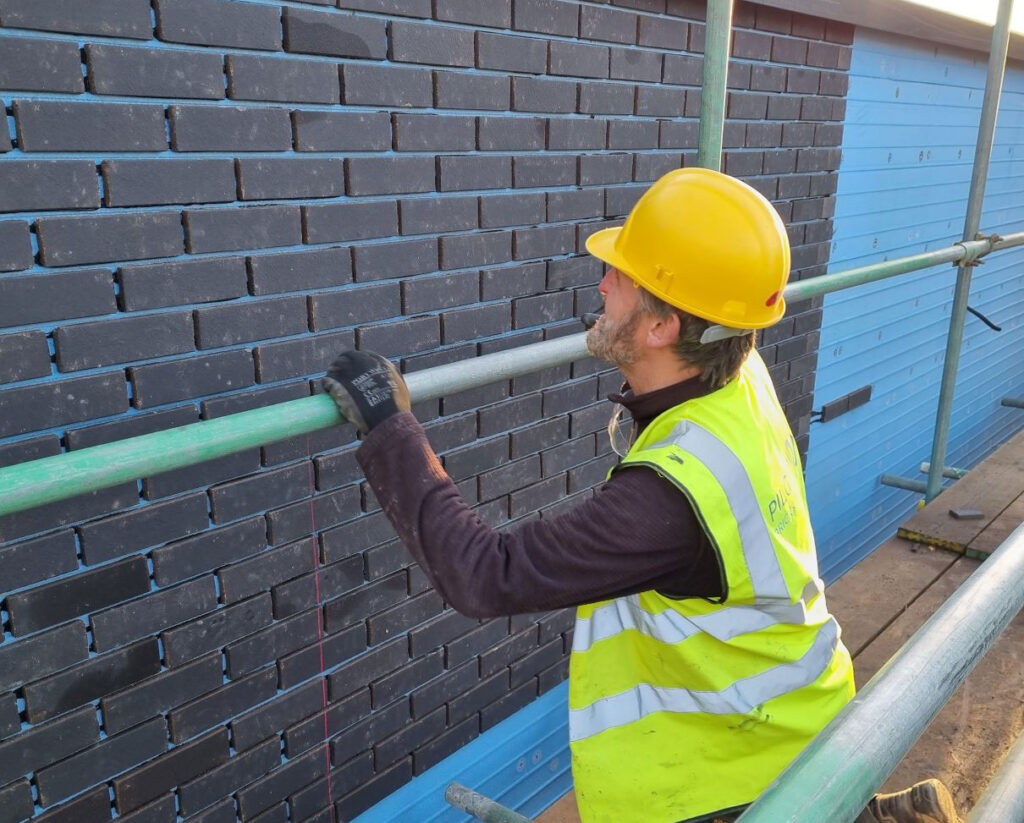 مزایای استفاده از روش خشک نصب آجر