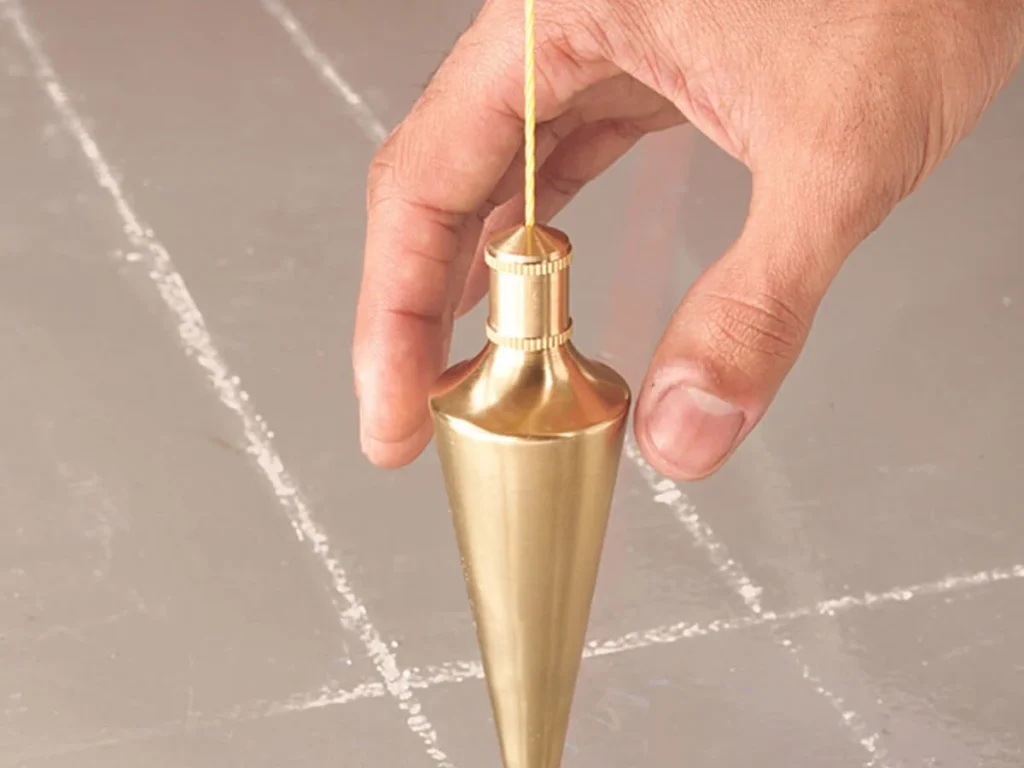 ابزارهای مورد استفاده برای رعایت شاقول در نما