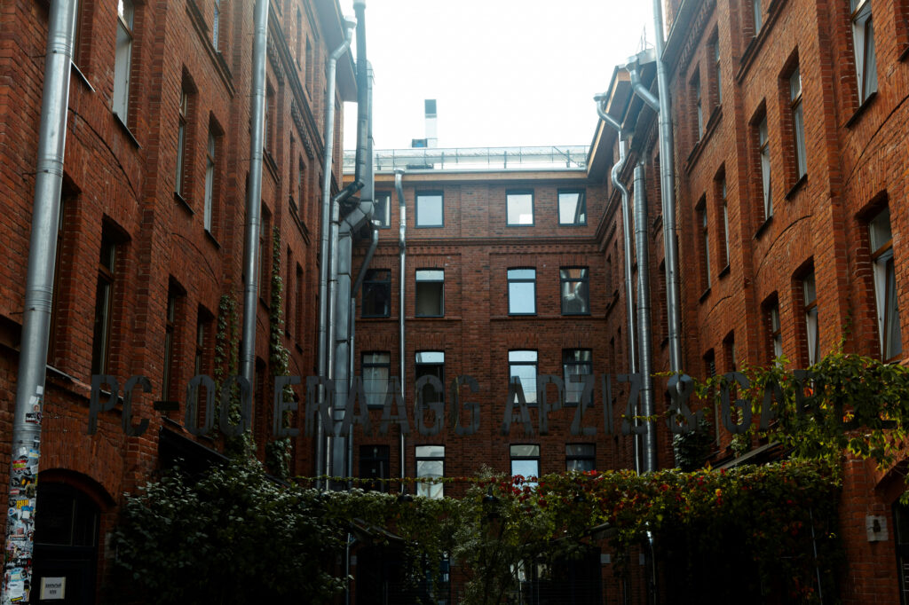 مزایا و معایب استفاده از آجر در کنترل حرارت