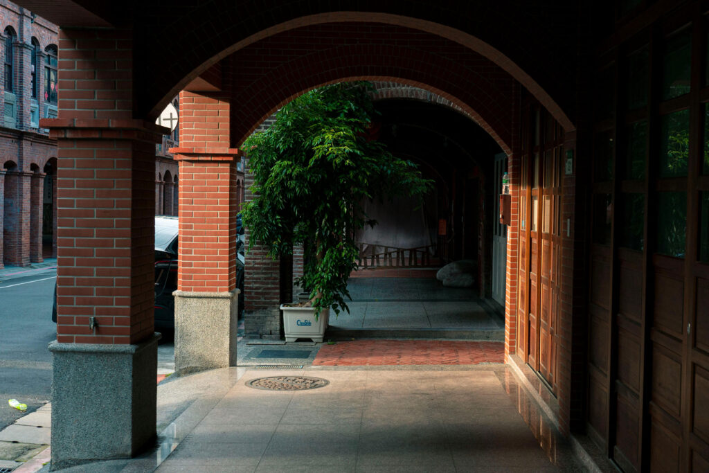 مزایای استفاده از ستون آجری تزئینی