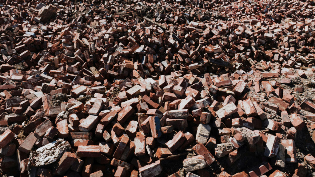 بازیافت پذیری آجر؛ مفهومی فراتر از یک شعار زیستمحیطی - pexels kelly 30991815 نقش بازیافت پذیری آجر در توسعه پایدار شهری
