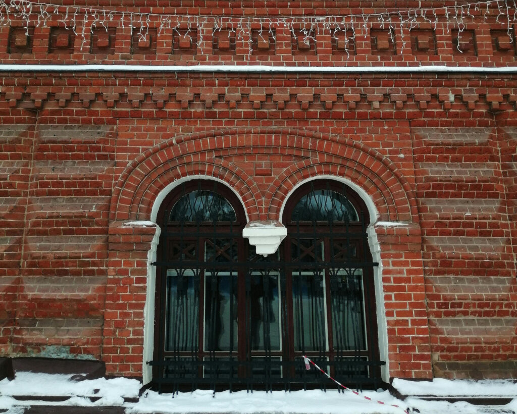 مزایای رعایت اصول اجرای آجر در زمستان