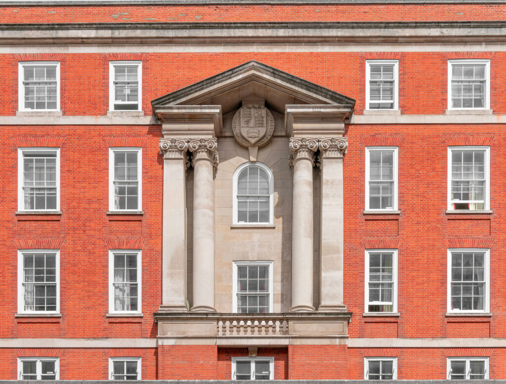 ضد شوره بودن آجر: راهنمای کامل انتخاب و استفاده از آجر در ساختمانسازی - the blowup adzP4Uyf1oI unsplash ضد شوره بودن آجر و تکنولوژی تولید