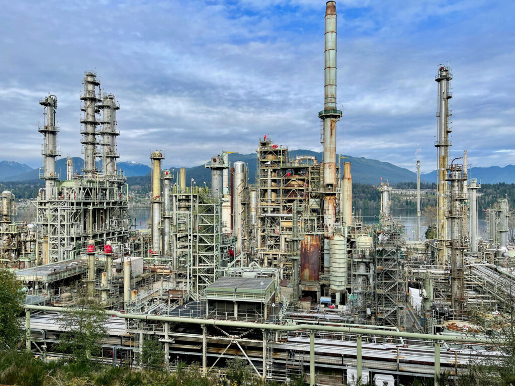 معیارهای انتخاب 10 پالایشگاه بزرگ و مهم خاورمیانه