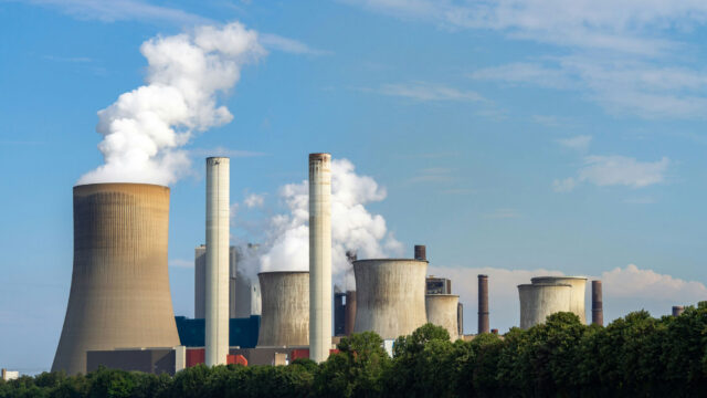 10 نیروگاه بزرگ و مهم ایران